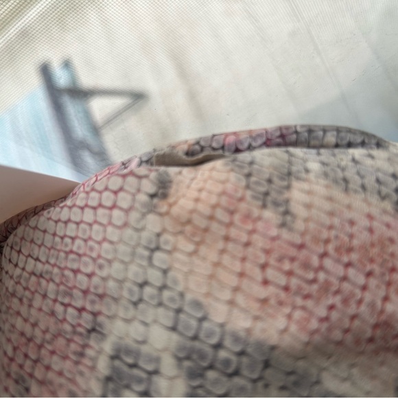 Pink Snake-print Purse - Picture 10 of 10